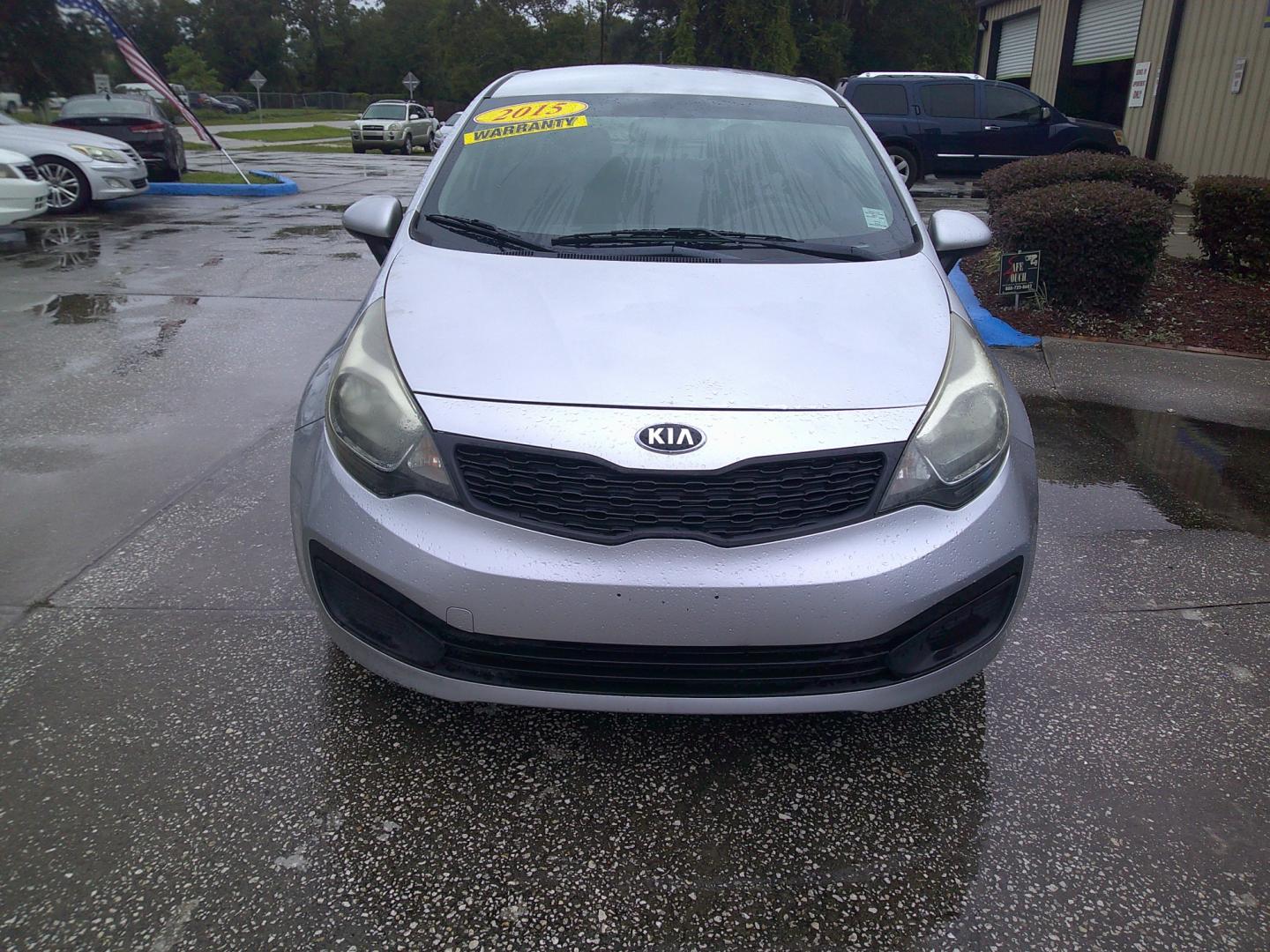 2015 GRAY KIA RIO LX (KNADM4A30F6) , located at 1200 Cassat Avenue, Jacksonville, FL, 32205, (904) 695-1885, 30.302404, -81.731033 - Photo#0